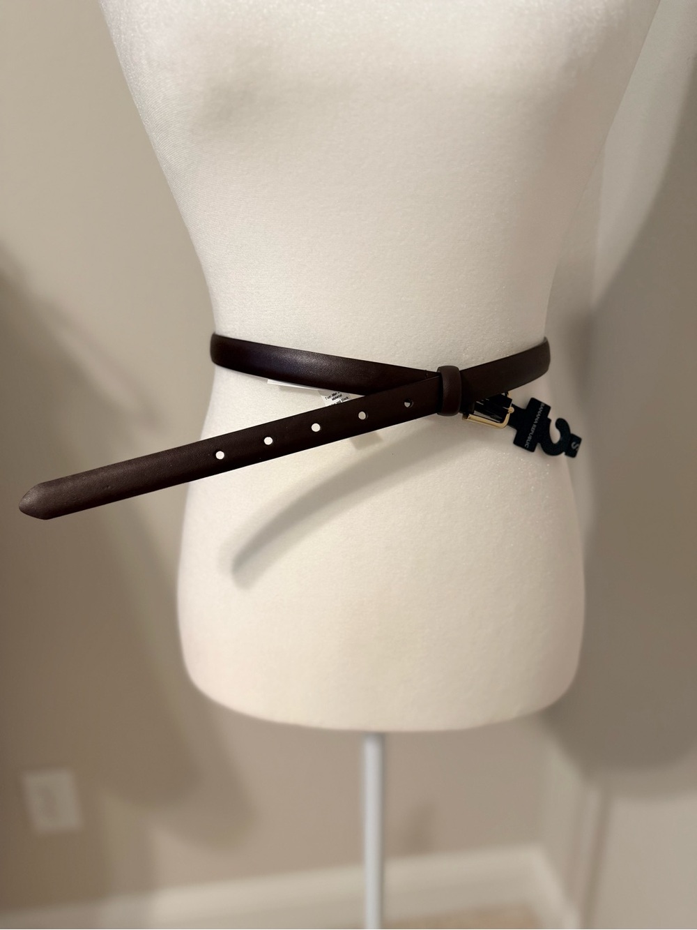 NWOT Banana Republic Small Classic Brown Leather Waist Belt, 0.75” wide